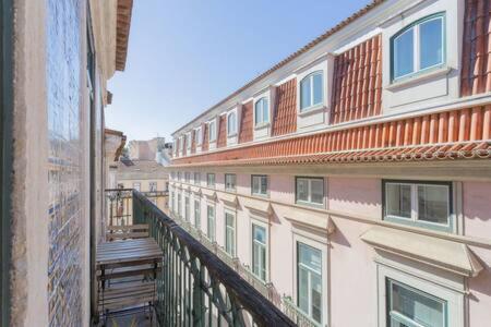 Old Town Chiado Balcony Aircon By Ld Apartments Lisbon Exterior photo